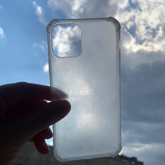 iPhone 12/12 Pro (6.1) Flex Cover Drop observed Case See Through - Picture 6 of 12